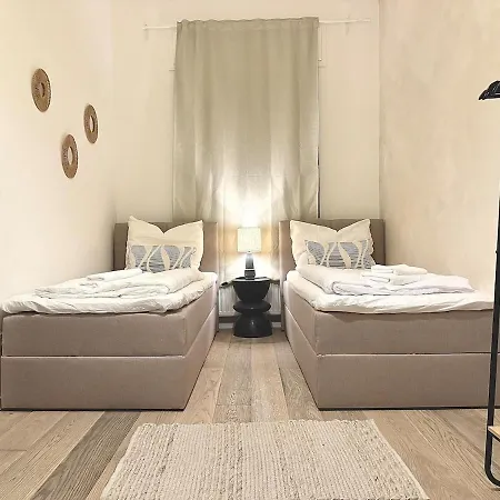 Апартаменты Loft I 3 Min Bis Hbf I Netflix I Boxspring Betten